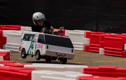 The 3D printed steering knuckle lightened Guan's chassis and secured a victory!