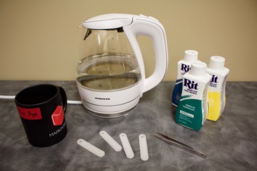 coloring 3D printed parts made easy with a tea kettle and mug.